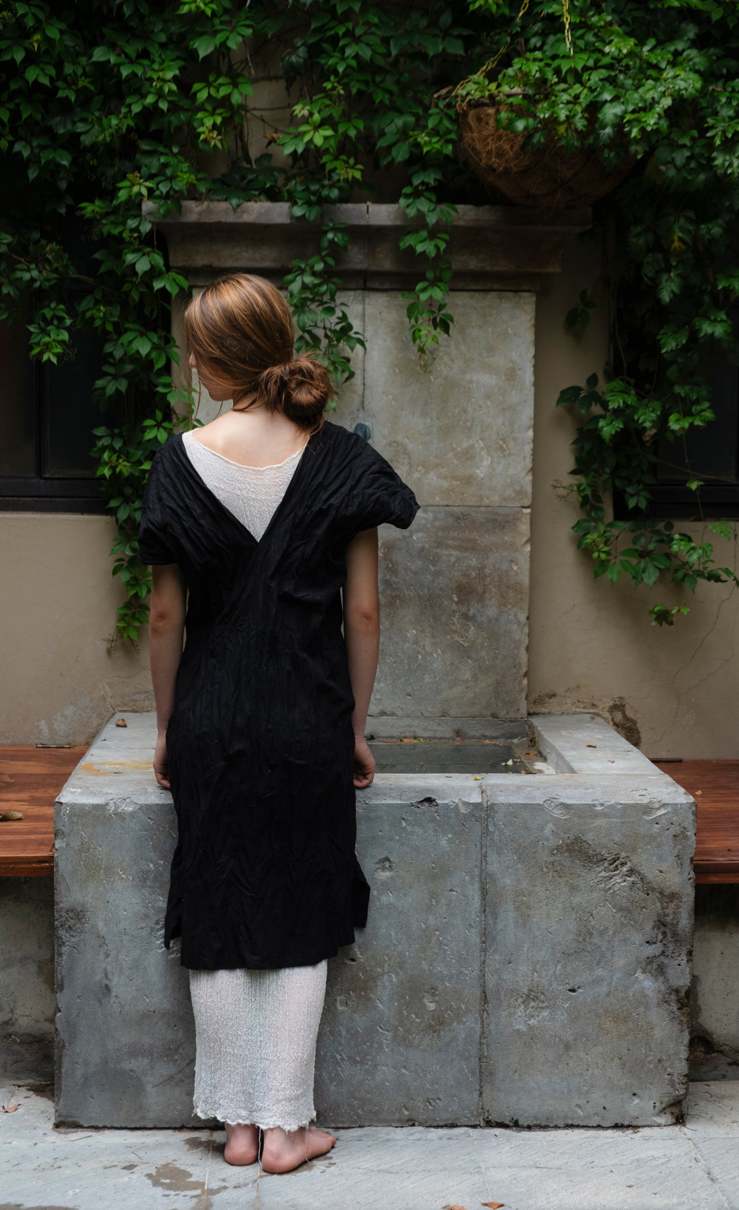 Vestido muselina efecto arrugado botón charro