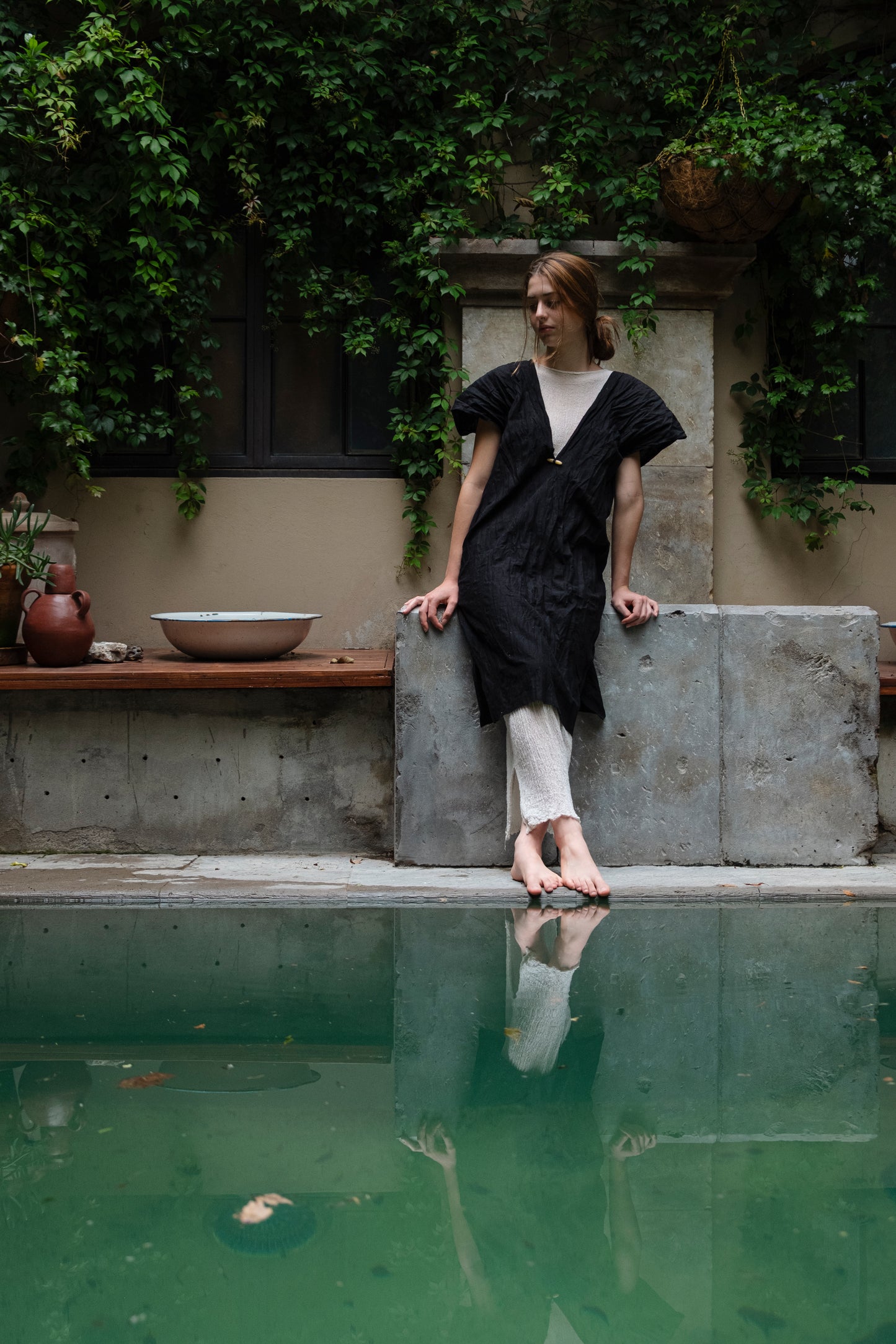 Vestido muselina efecto arrugado botón charro