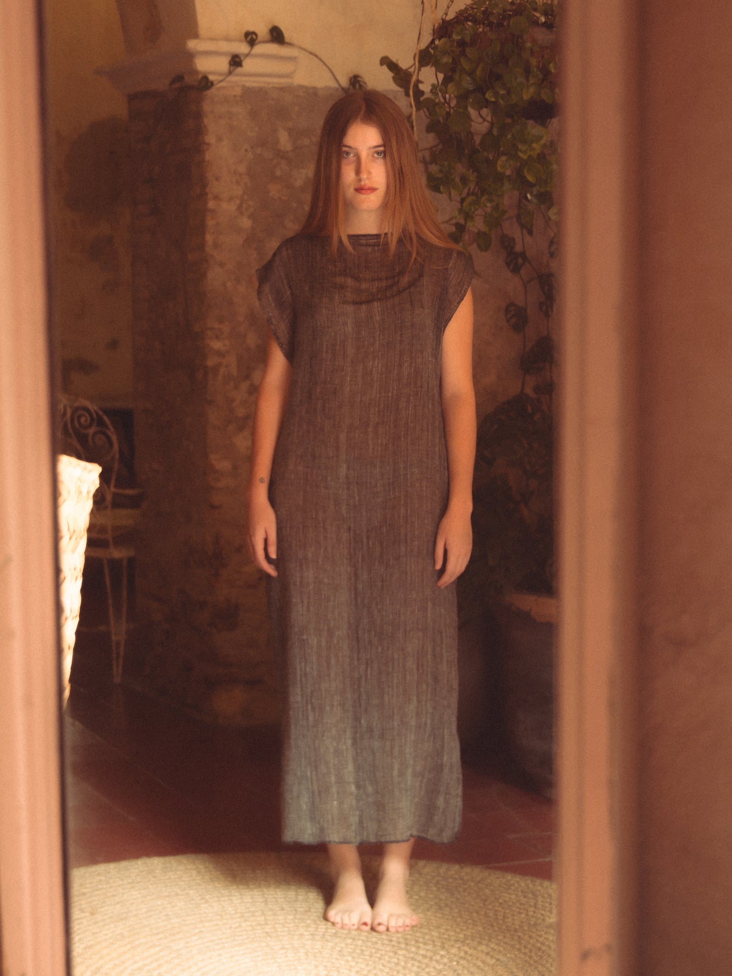 Vestido de telar de pedal de Oaxaca y cuello de ojal