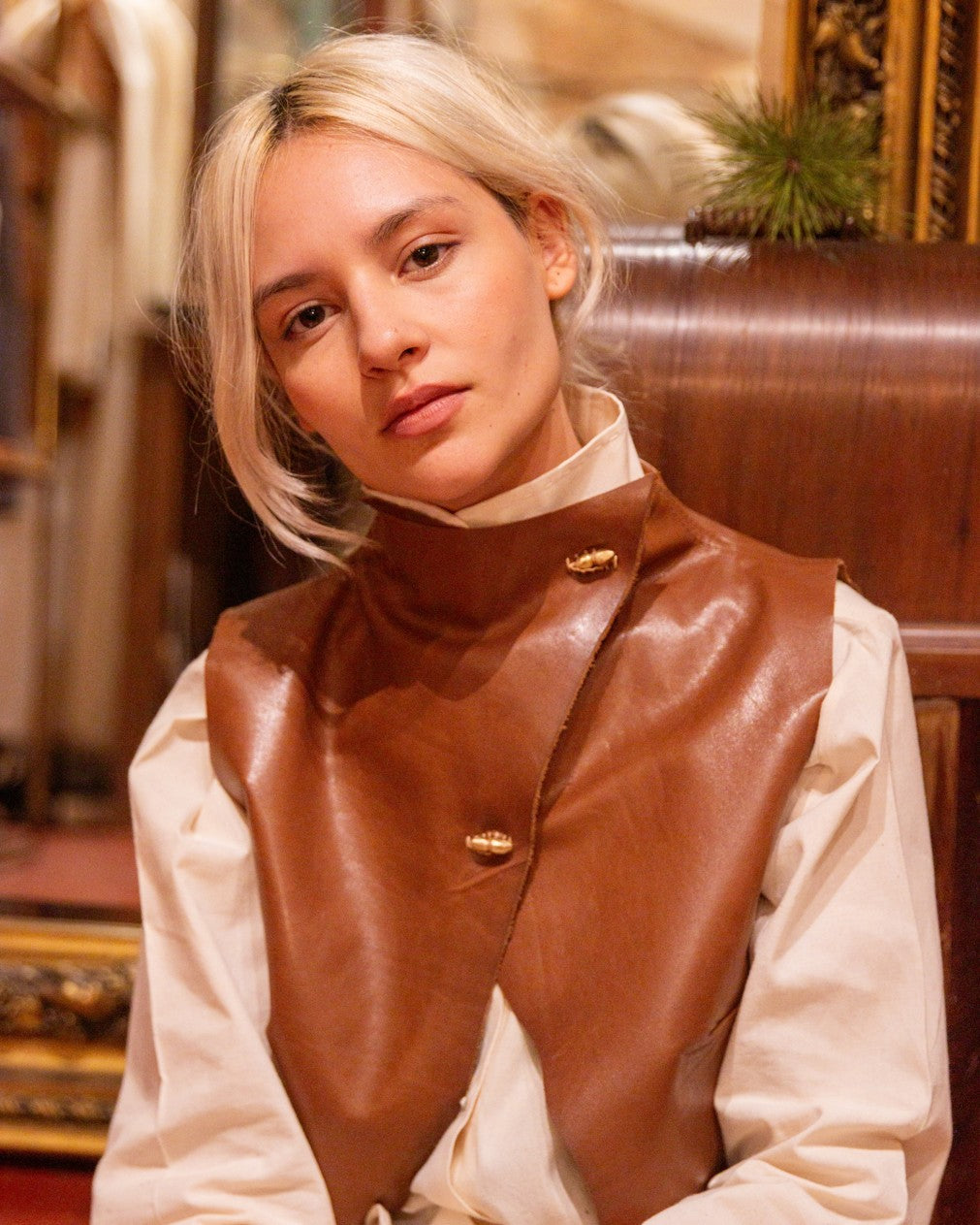 Chaleco de piel café